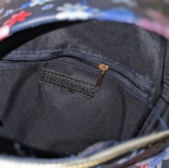 Blue & pink unicorn backpack bag - Picture 4 of 4